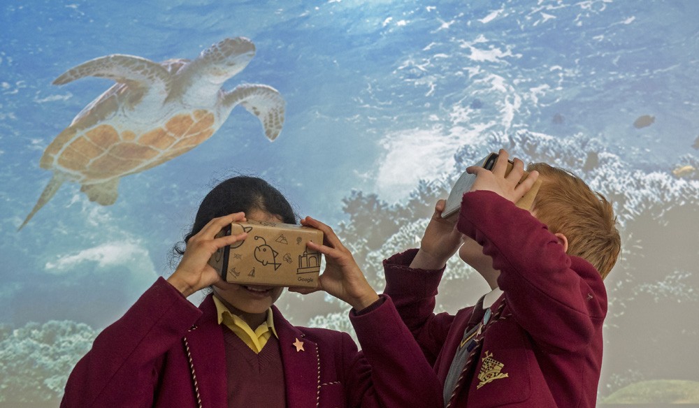 Pupils transported on virtual reality school trips with Google Expeditions