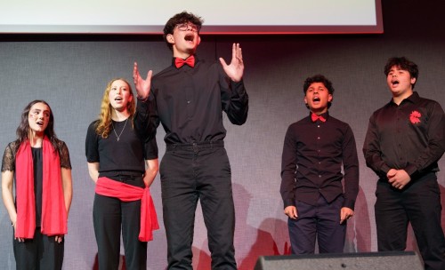 TD House Singing 2025 141.jpg