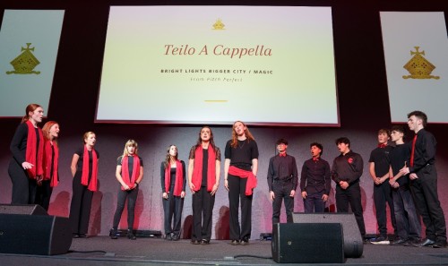 TD House Singing 2025 144.jpg