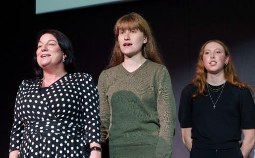 TD House Singing 2025 152.jpg