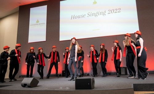 TD House Singing 2022 113.jpg